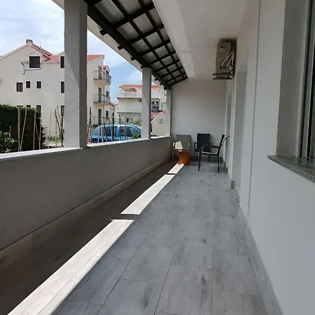 Spacious And Peaceful Rosemary