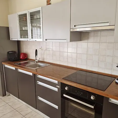Апартаменты Spacious And Peaceful Rosemary