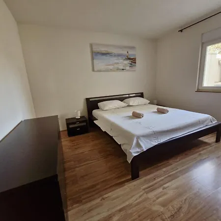 Spacious And Peaceful Rosemary Апартаменты *