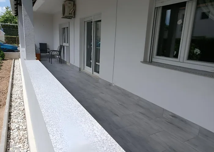 Апартаменты Spacious And Peaceful Rosemary