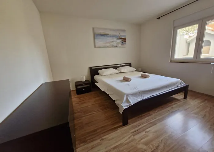 Spacious And Peaceful Rosemary Апартаменты *